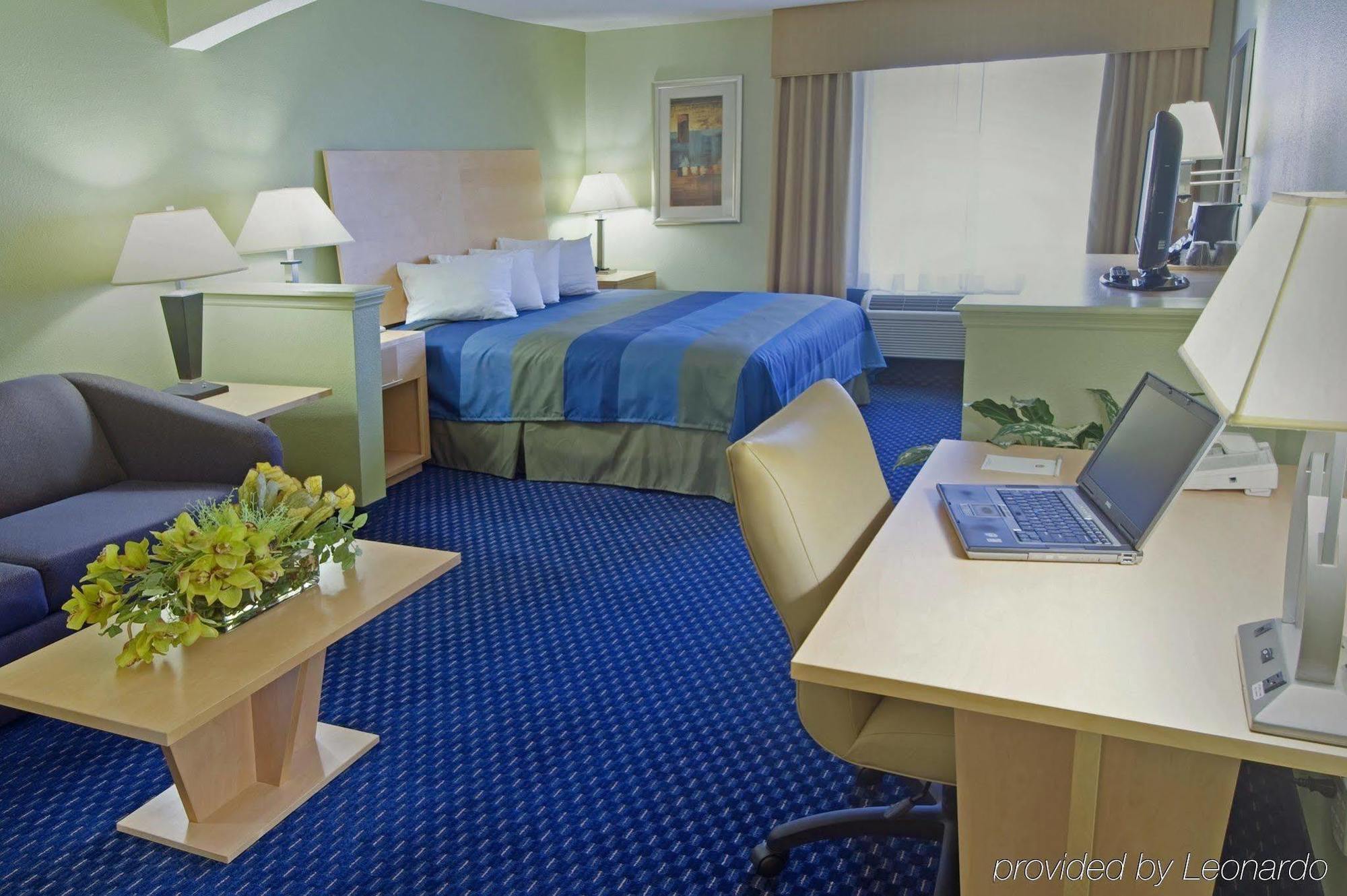 Park Inn By Radisson Albany Exterior photo